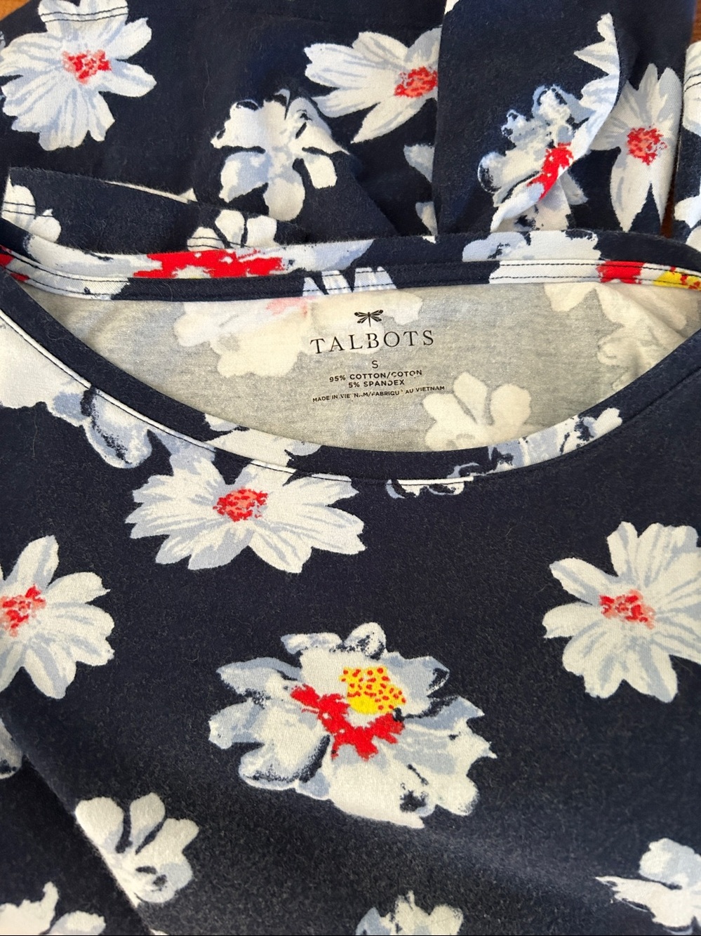 Talbot’s Women’s casual top - Picture 4 of 4
